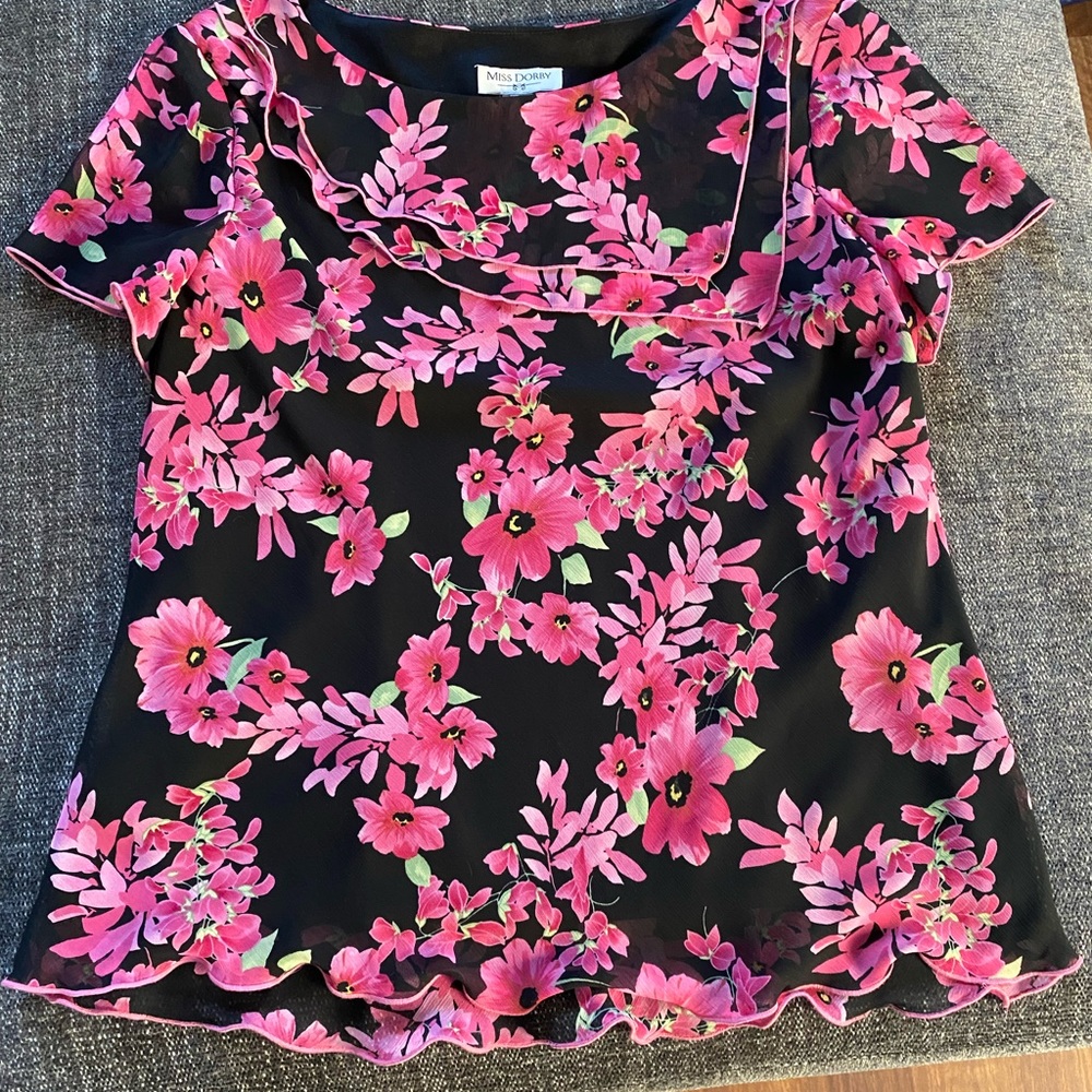 Miss Dorby Asymmetrical Collar Flare Hem Black and Pink Floral Shirt Size 16